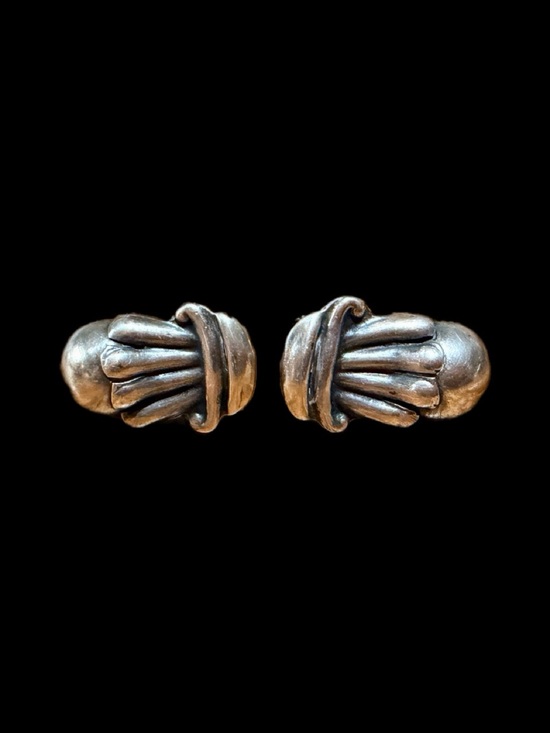 Taxco Jewelry - Antique Taxco Silver-Tone Sculpted Floral Earrings
